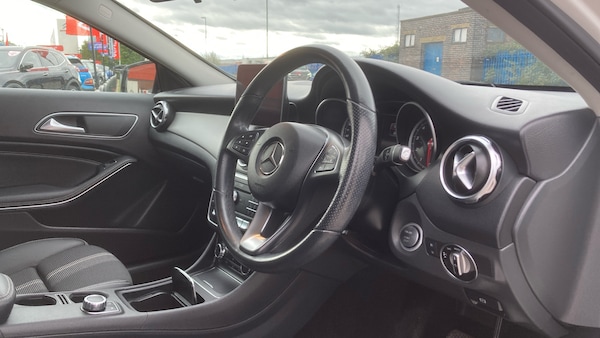 Used Mercedes-Benz GLA 2019 for sale - 76170360: Photo 11