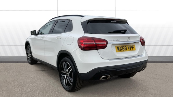 Used Mercedes-Benz GLA 2019 for sale - 76170360: Photo 2