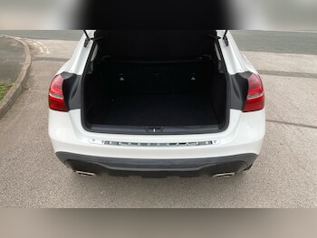 Used Mercedes-Benz GLA 2019 for sale - 76170360: Photo 4