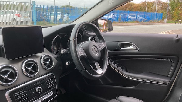 Used Mercedes-Benz GLA 2019 for sale - 76170360: Photo 9
