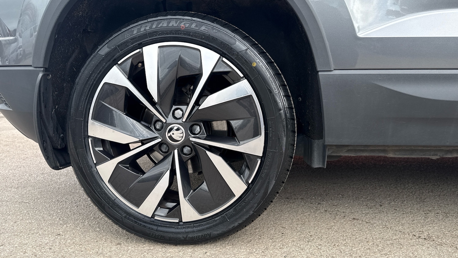 Used Skoda Karoq 2023 for sale - 77833141: Photo 7