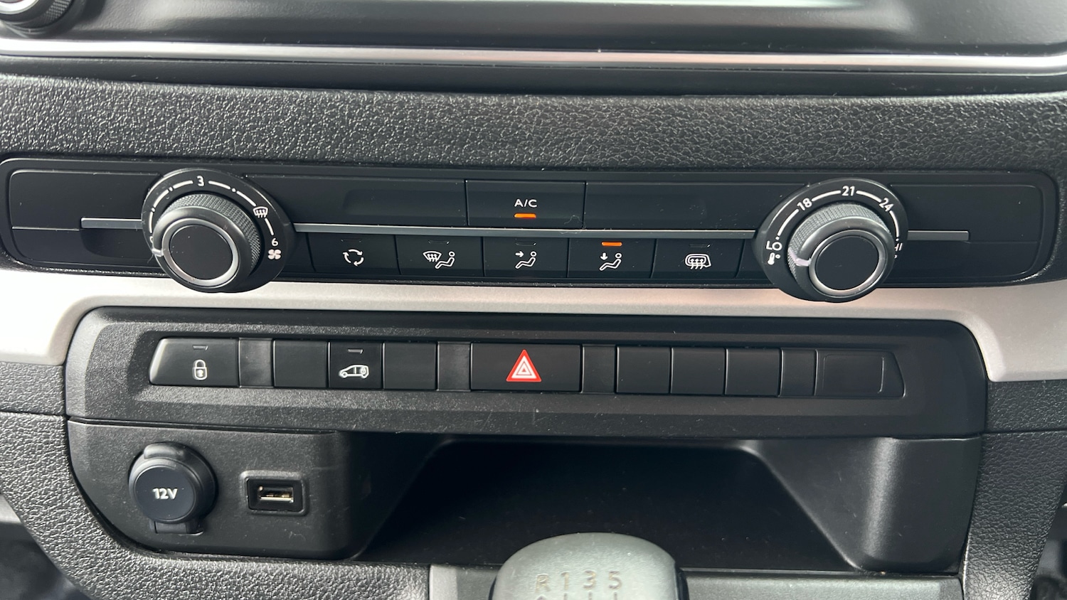 Used Vauxhall Vivaro 2023 for sale - 77450262: Photo 25