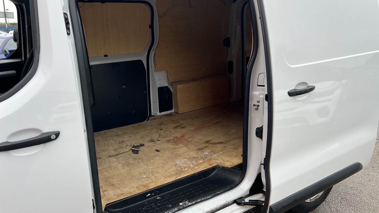 Used Vauxhall Vivaro 2023 for sale - 77450262: Photo 5