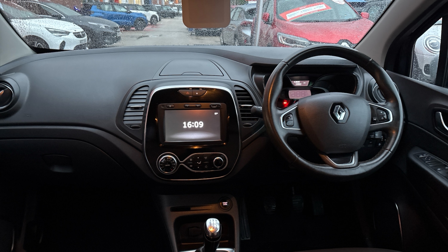 Used Renault Captur 2018 for sale - 76706234: Photo 10