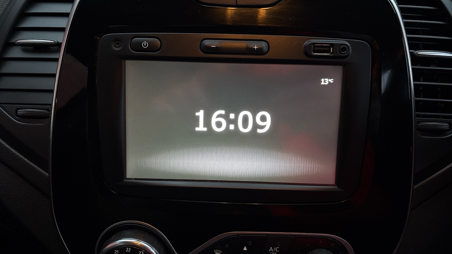 Used Renault Captur 2018 for sale - 76706234: Photo 12