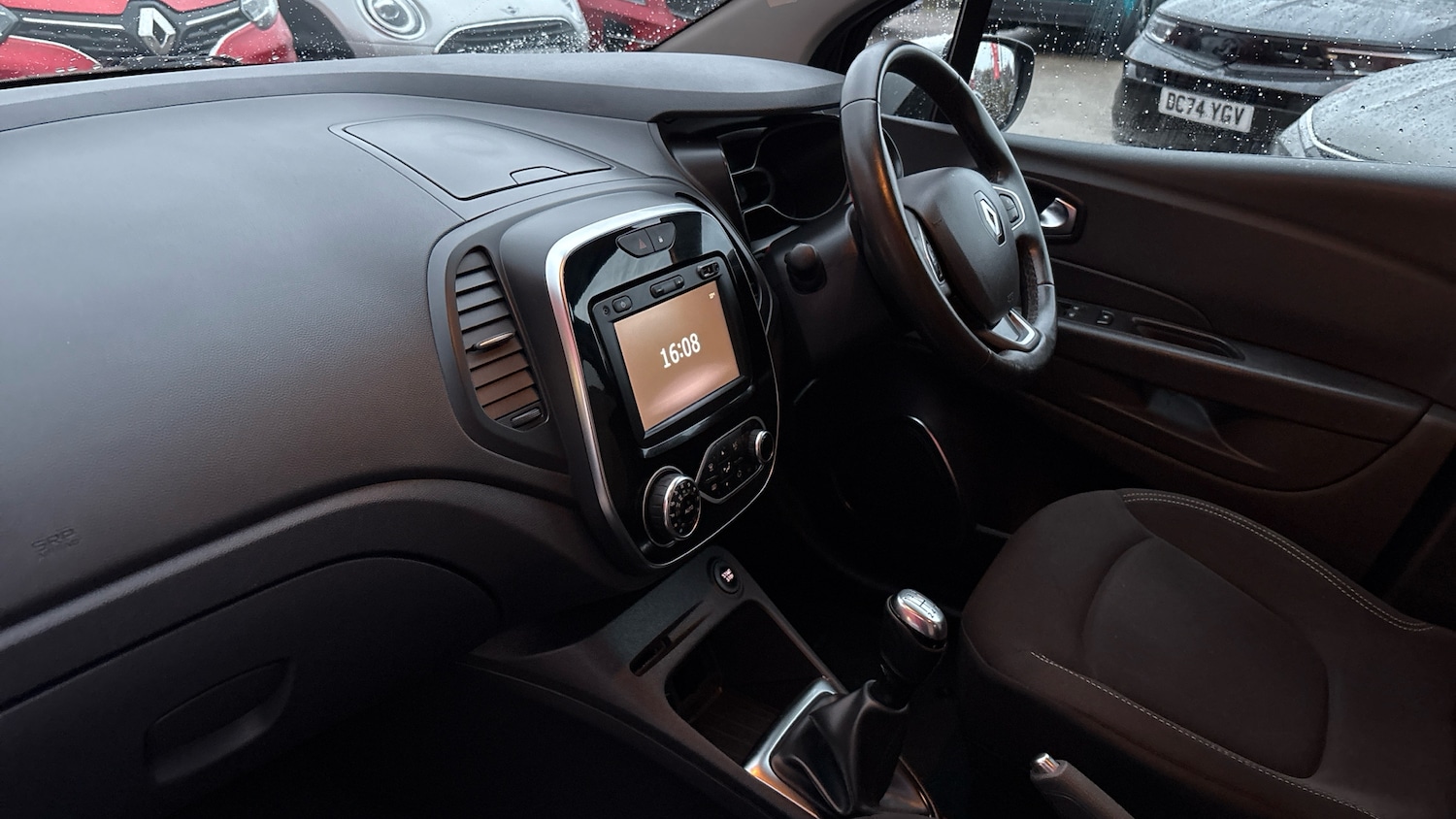 Used Renault Captur 2018 for sale - 76706234: Photo 9