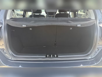 Used Hyundai i10 2023 for sale - 78328381: Photo