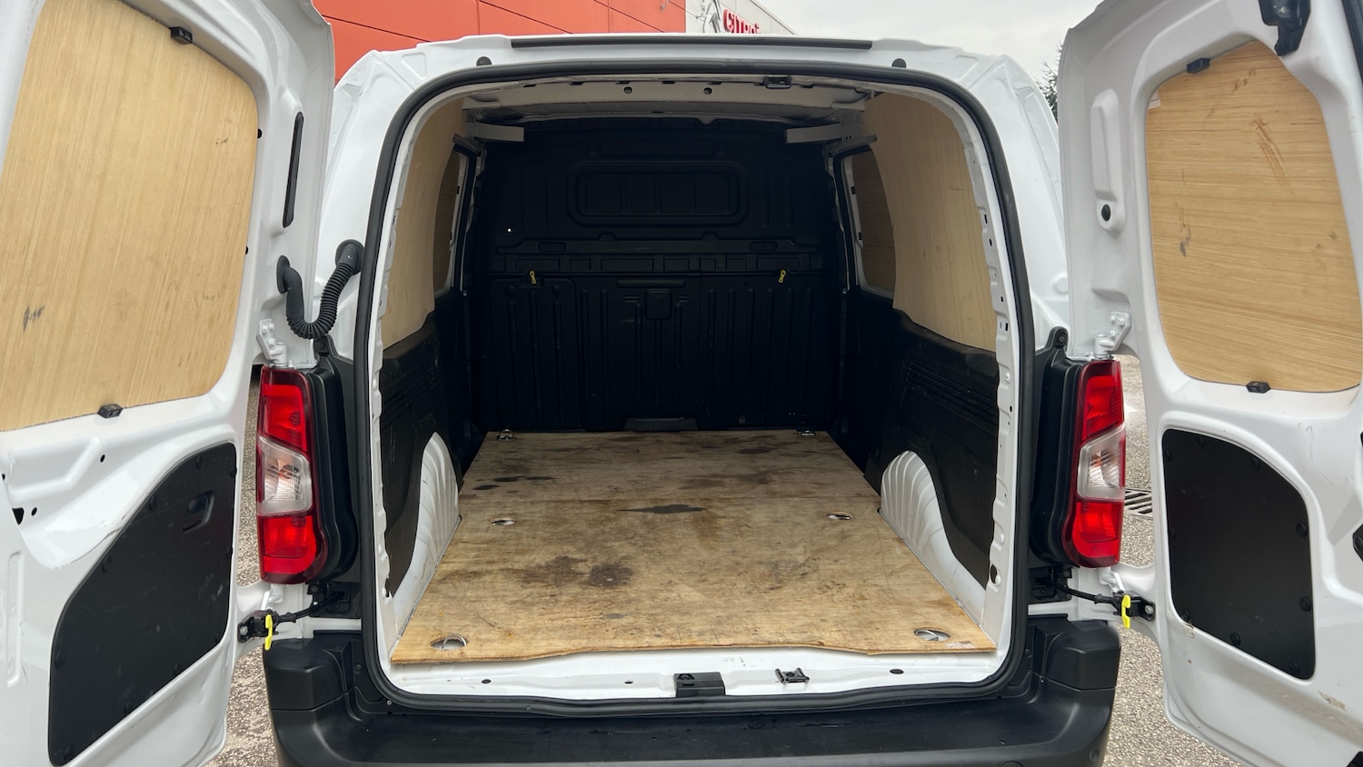 Used Citroen Berlingo 2023 for sale - 77450260: Photo 3