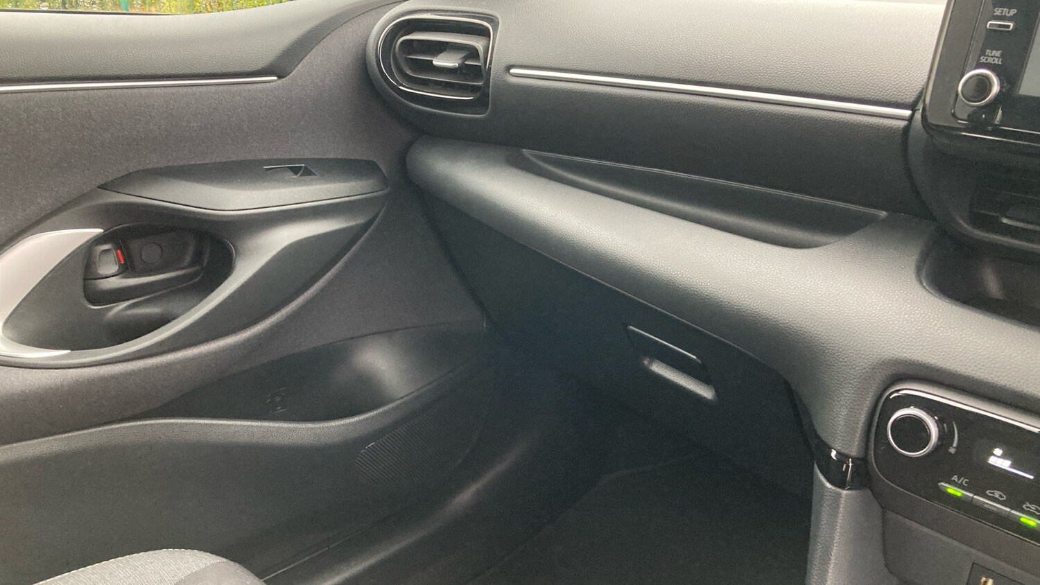 Used Toyota Yaris 2022 for sale - 77543537: Photo 36