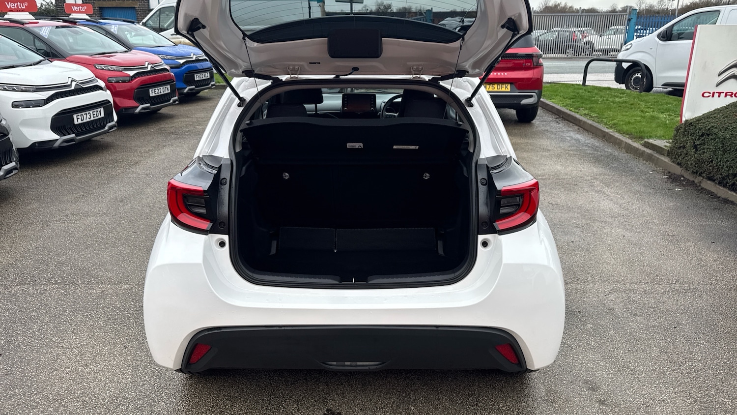 Used Toyota Yaris 2022 for sale - 77543537: Photo 4