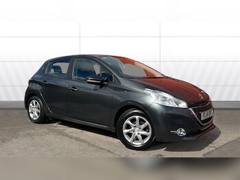 Used Peugeot 208 2014 for sale - 78859279: Photo