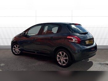 Used Peugeot 208 2014 for sale - 78859279: Photo