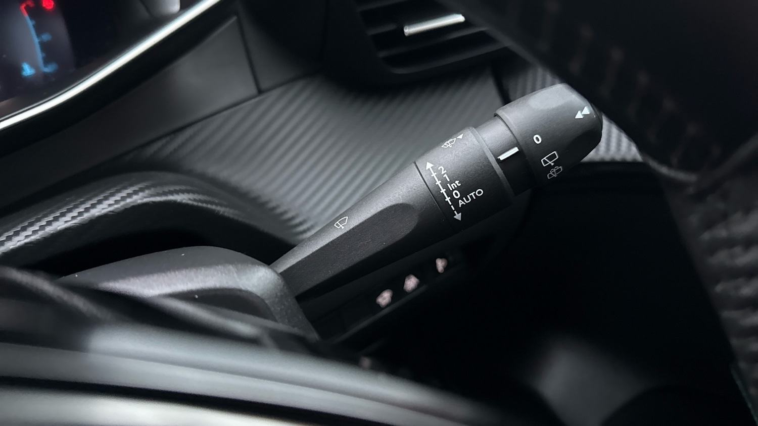 Used Peugeot 208 2023 for sale - 77034252: Photo 24