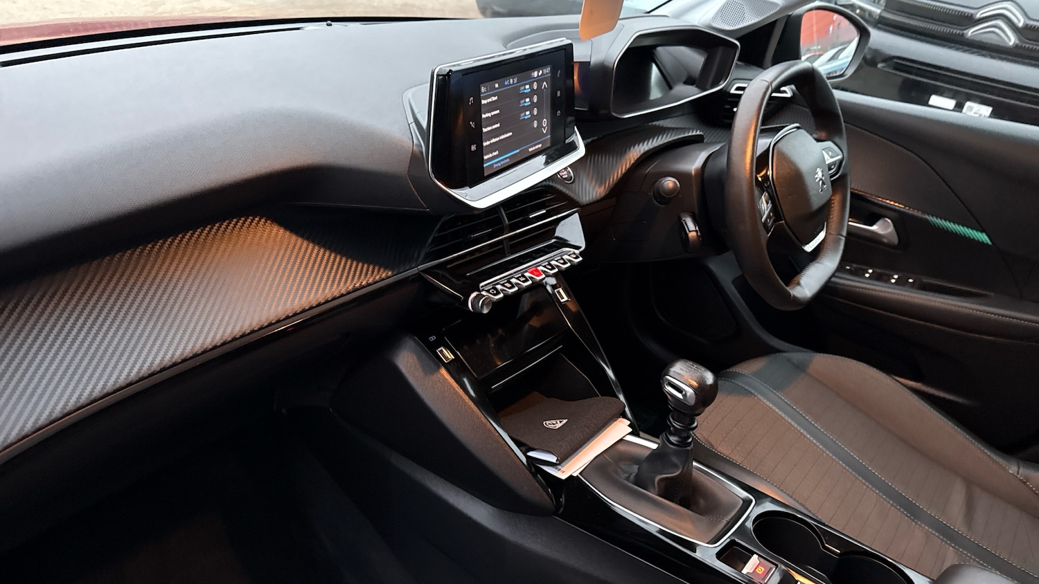 Used Peugeot 208 2023 for sale - 77034252: Photo 9