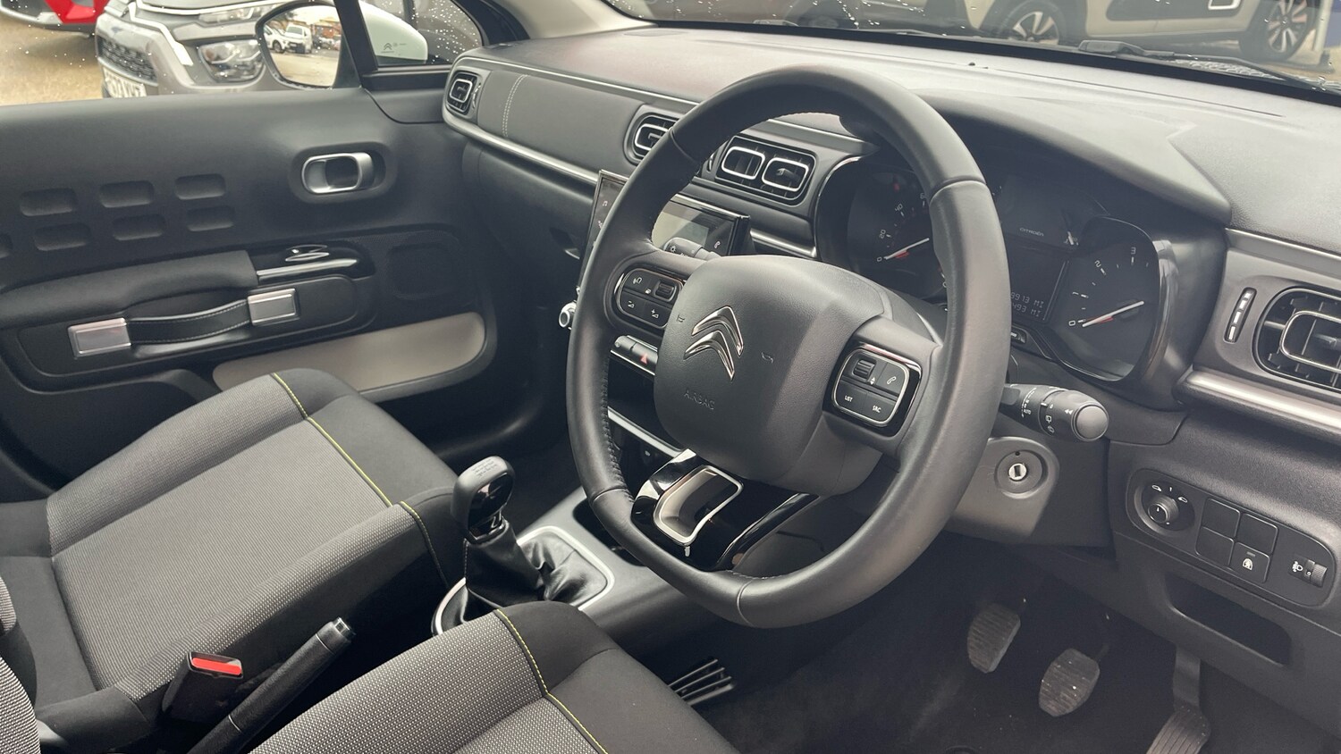 Used Citroen C3 2023 for sale - 76393431: Photo 11