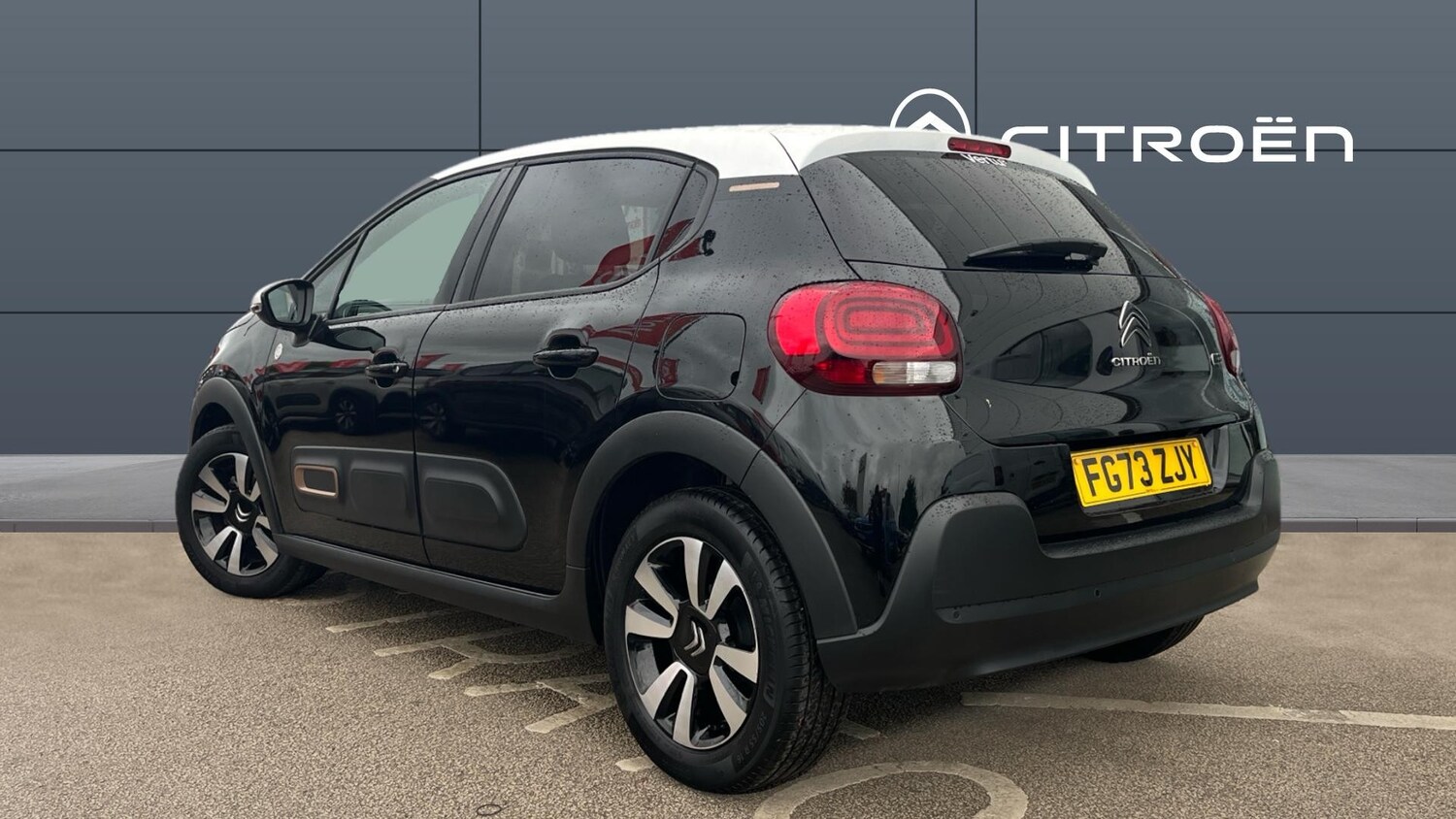 Used Citroen C3 2023 for sale - 76393431: Photo 2