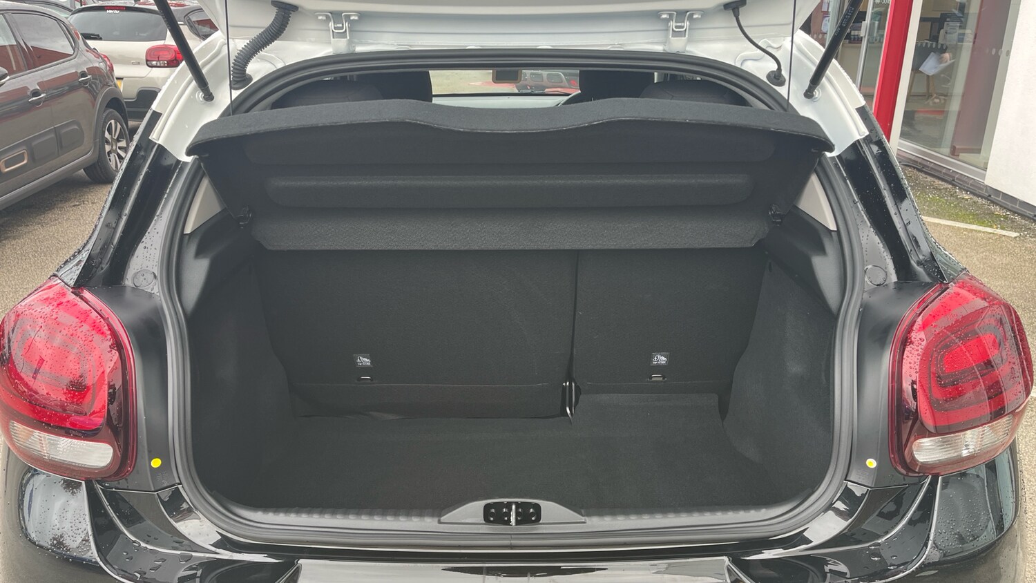 Used Citroen C3 2023 for sale - 76393431: Photo 4