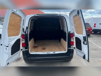 Used Citroen Berlingo 2024 for sale - 78859276: Photo