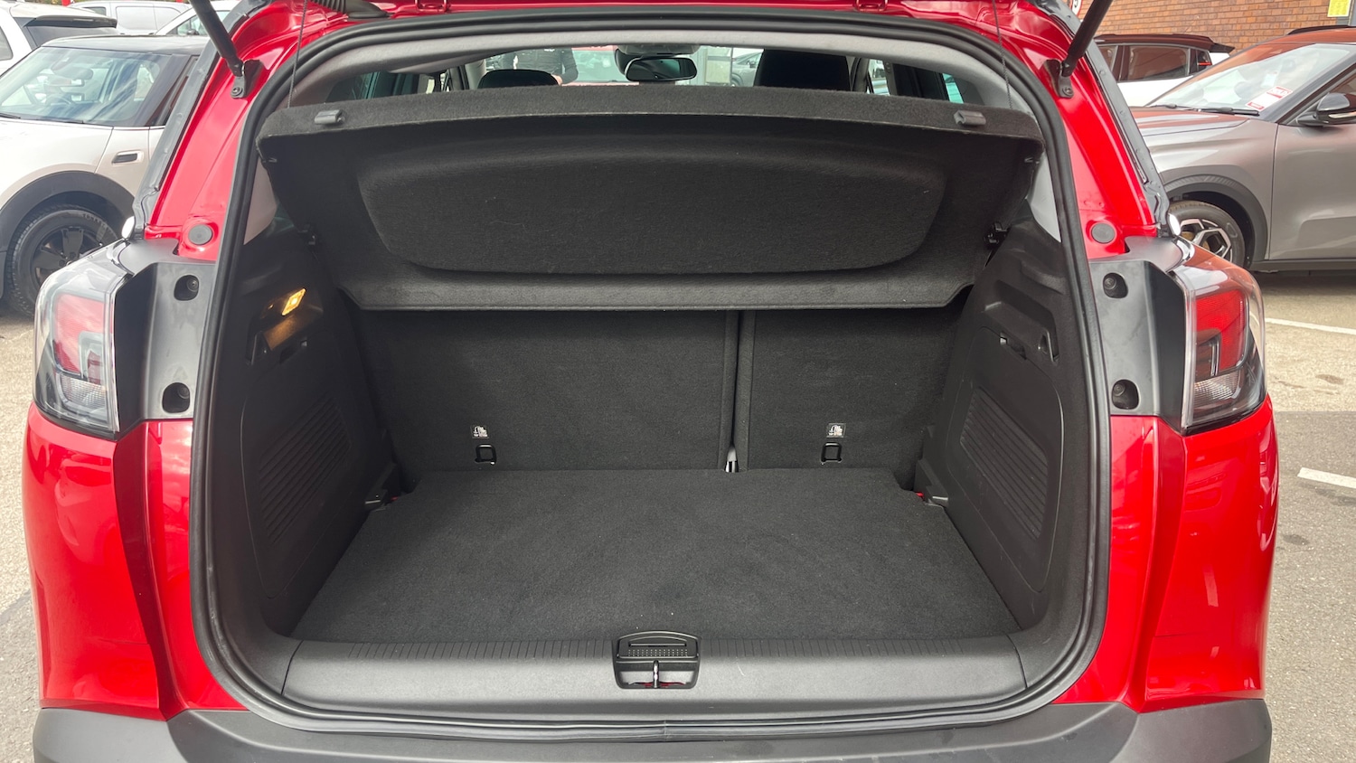 Used Vauxhall Crossland 2021 for sale - 77228095: Photo 4