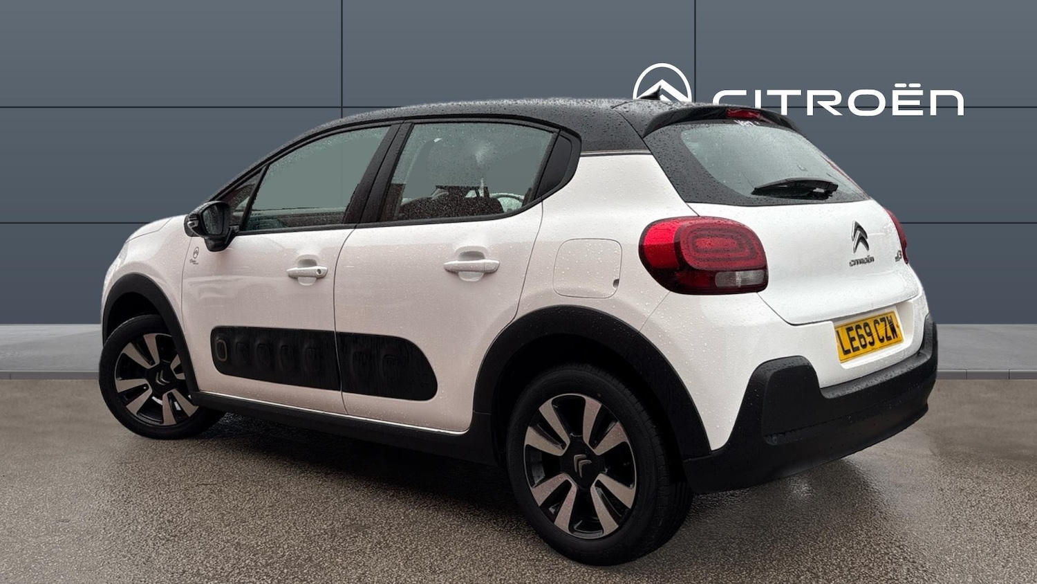 Used Citroen C3 2020 for sale - 76599900: Photo 2