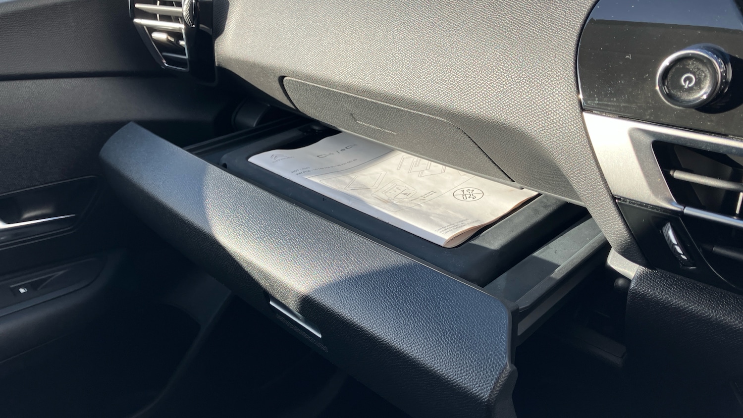 Used Citroen C4 2023 for sale - 76576510: Photo 32