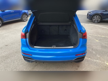 Used Audi Q3 2019 for sale - 75615990: Photo