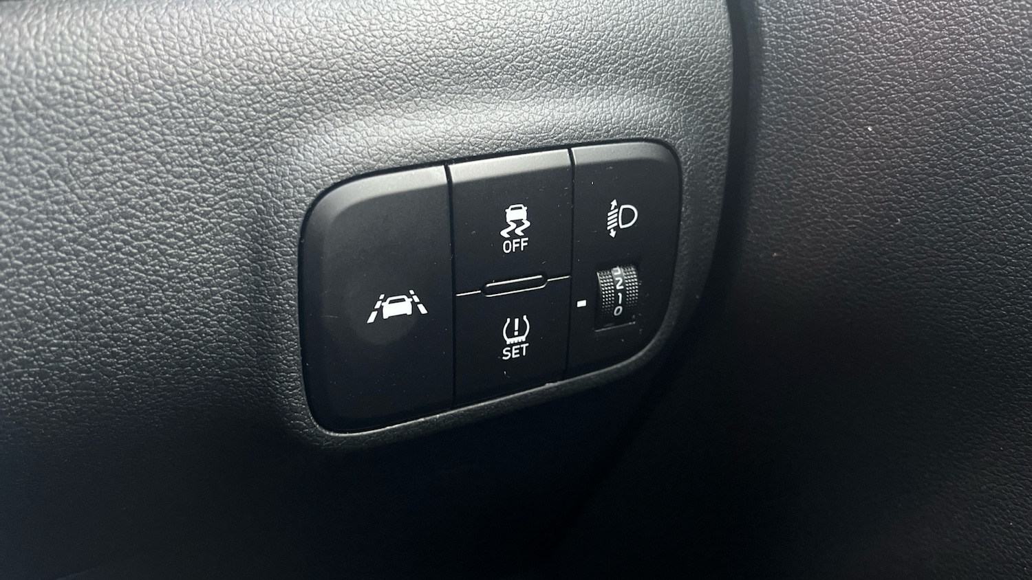 Used Hyundai i10 2020 for sale - 77127305: Photo 22