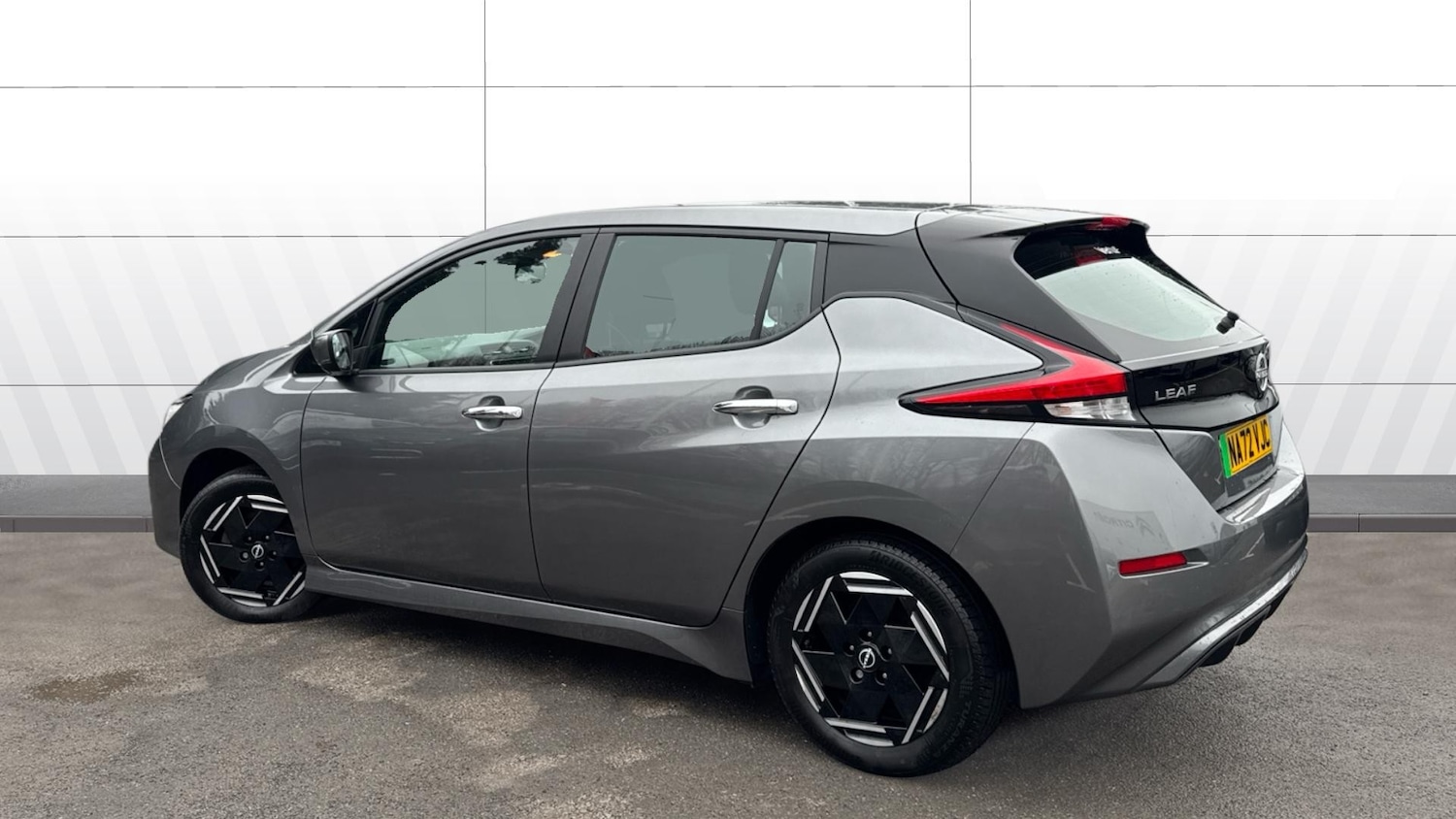 Used Nissan Leaf 2022 for sale - 77340253: Photo 2