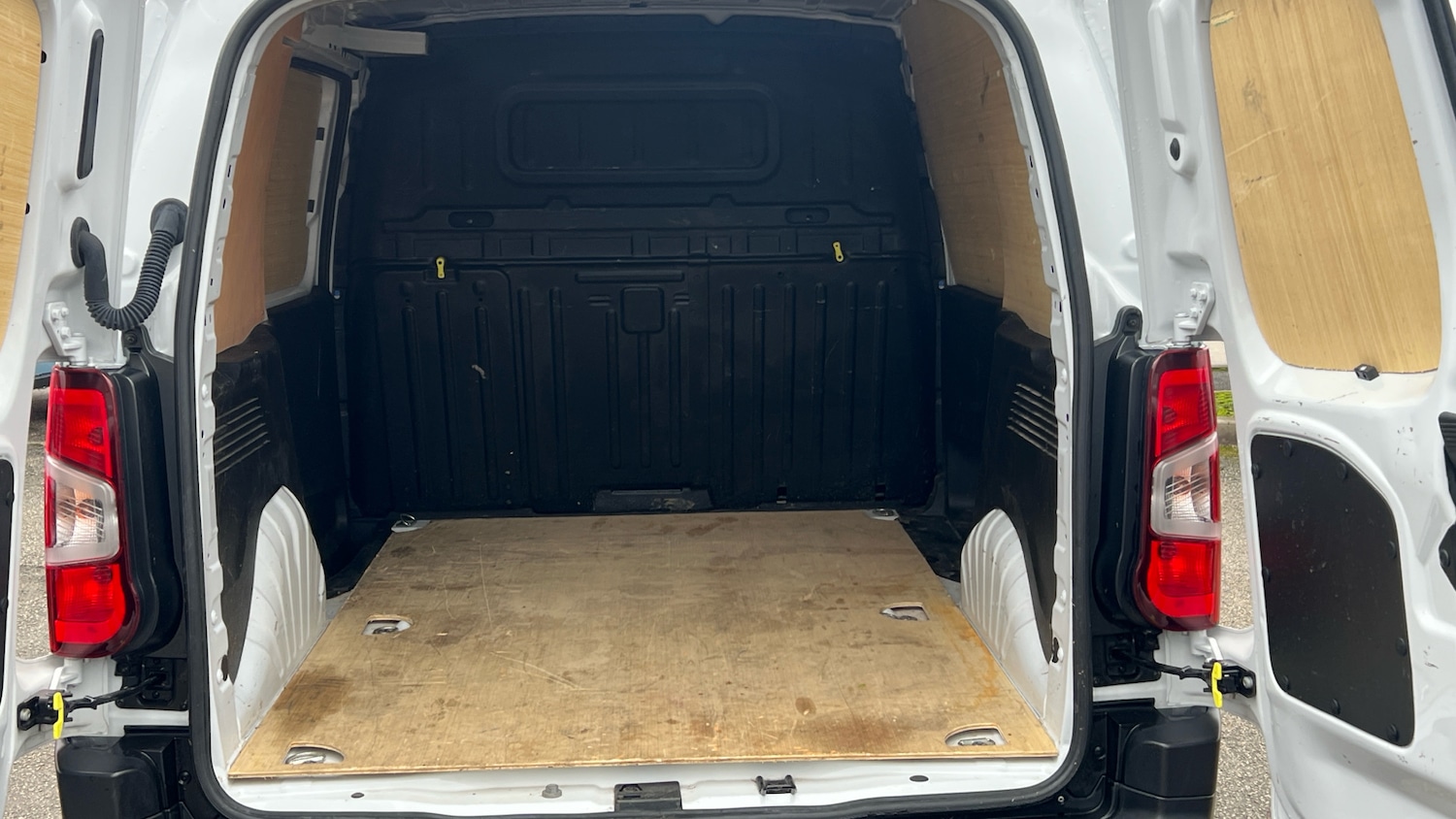 Used Citroen Berlingo 2023 for sale - 77336440: Photo 3