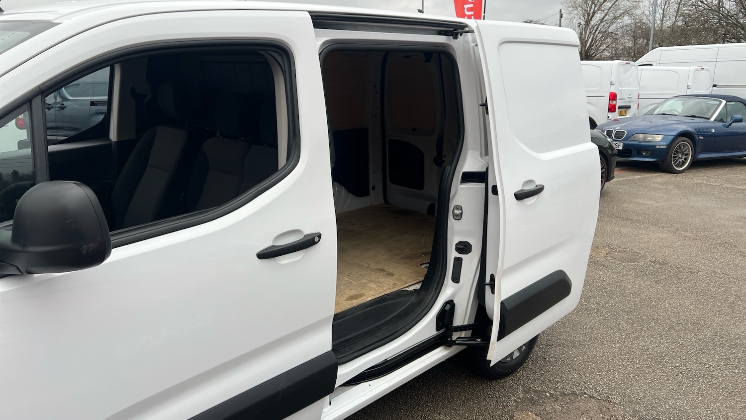 Used Citroen Berlingo 2023 for sale - 77336440: Photo 5