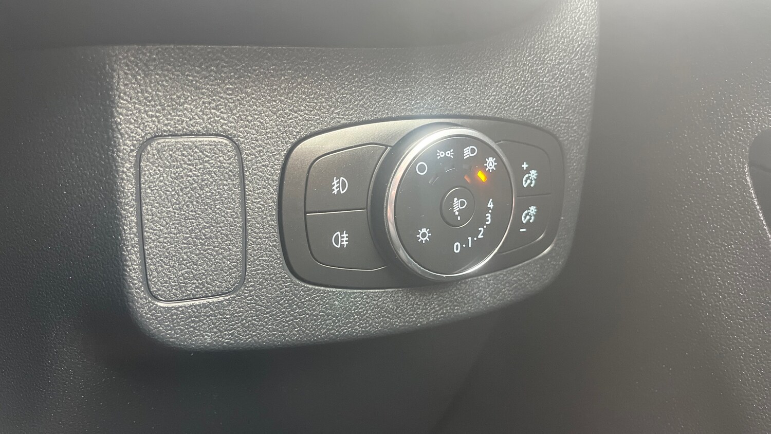 Used Ford Puma 2024 for sale - 76157664: Photo 32