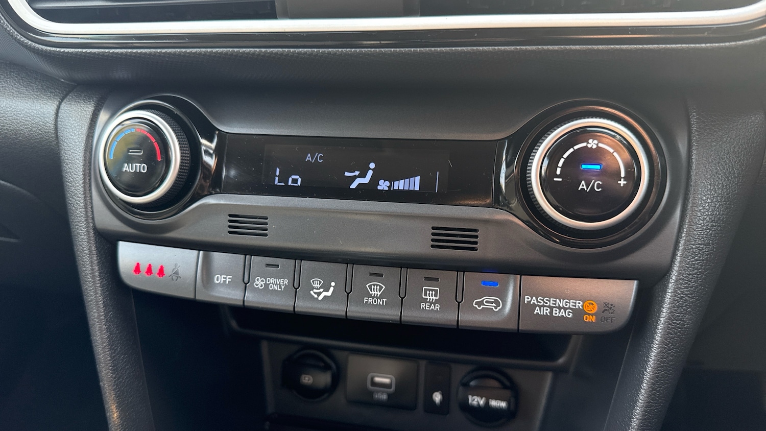 Used Hyundai KONA 2020 for sale - 76007480: Photo 28