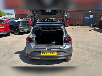 Used Dacia Sandero Stepway 2025 for sale - 78341015: Photo