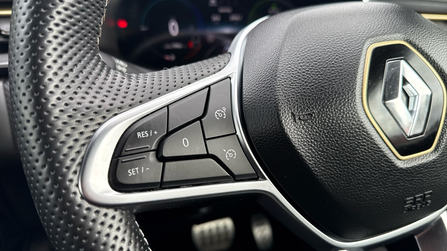 Used Renault Captur 2023 for sale - 76637575: Photo 23