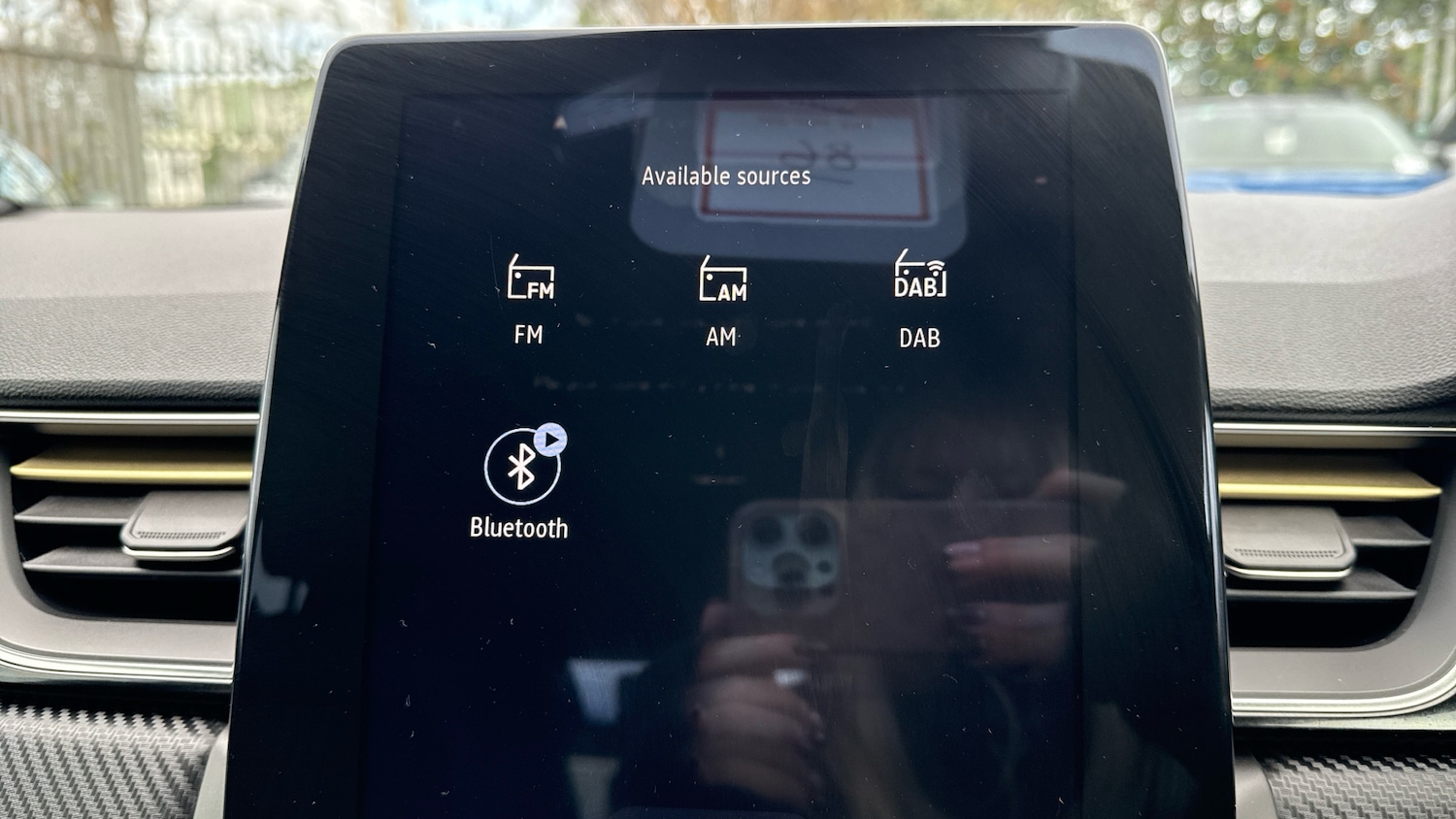 Used Renault Captur 2023 for sale - 76637575: Photo 31