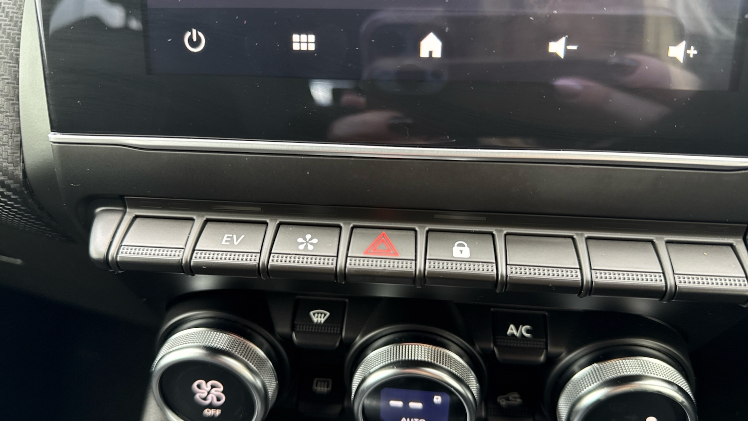 Used Renault Captur 2023 for sale - 76637575: Photo 36