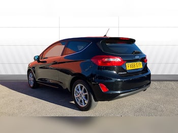 Used Ford Fiesta 2018 for sale - 79883411: Photo