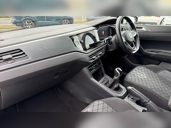 Used Volkswagen Polo 2023 for sale - 76010929: Photo 2
