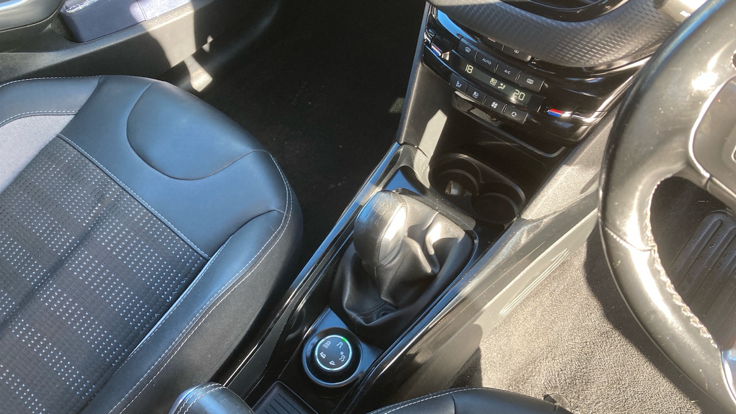 Used Peugeot 2008 2017 for sale - 76391644: Photo 14