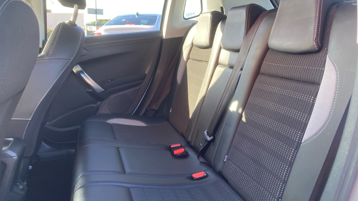 Used Peugeot 2008 2017 for sale - 76391644: Photo 16