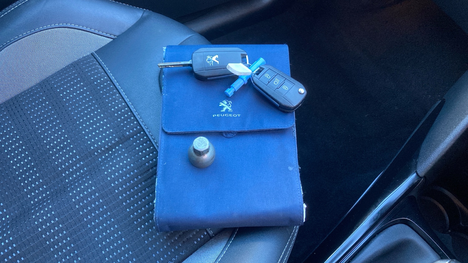 Used Peugeot 2008 2017 for sale - 76391644: Photo 19