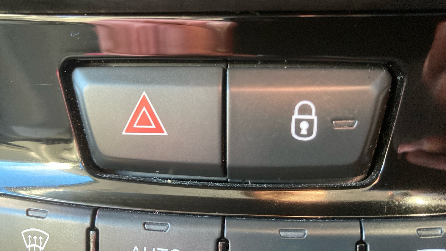 Used Peugeot 2008 2017 for sale - 76391644: Photo 46