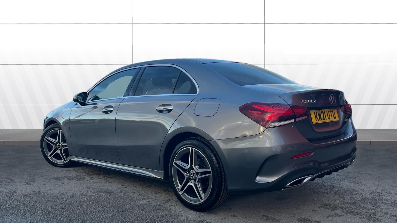 Used Mercedes-Benz A-Class 2021 for sale - 76681620: Photo 2