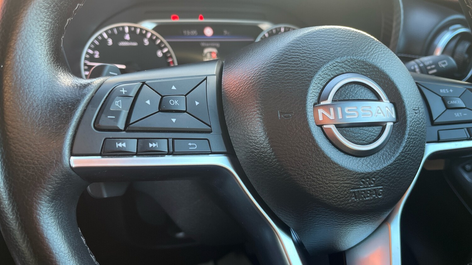 Used Nissan Juke 2023 for sale - 76627860: Photo 23