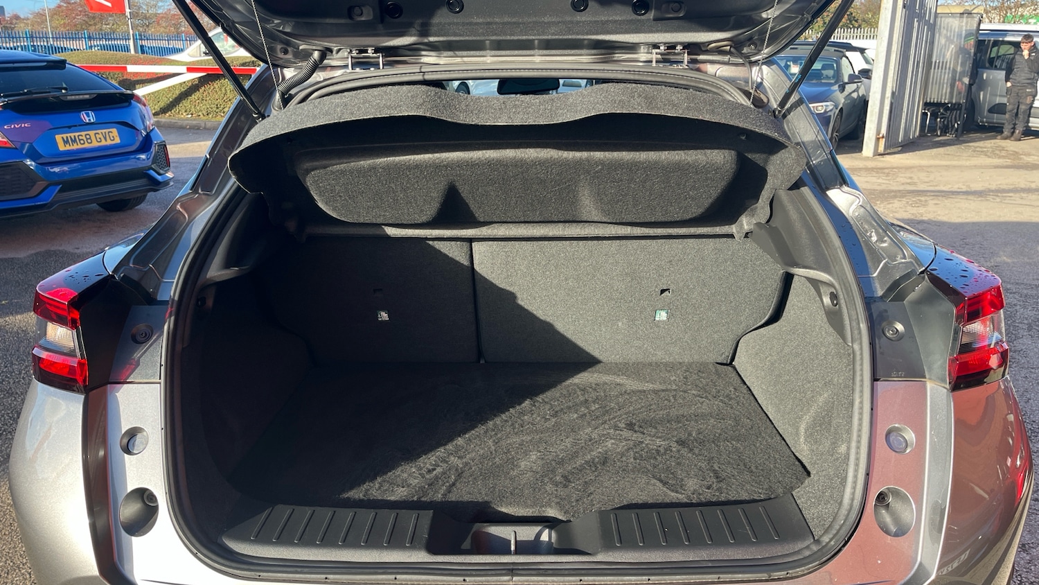 Used Nissan Juke 2023 for sale - 76627860: Photo 4