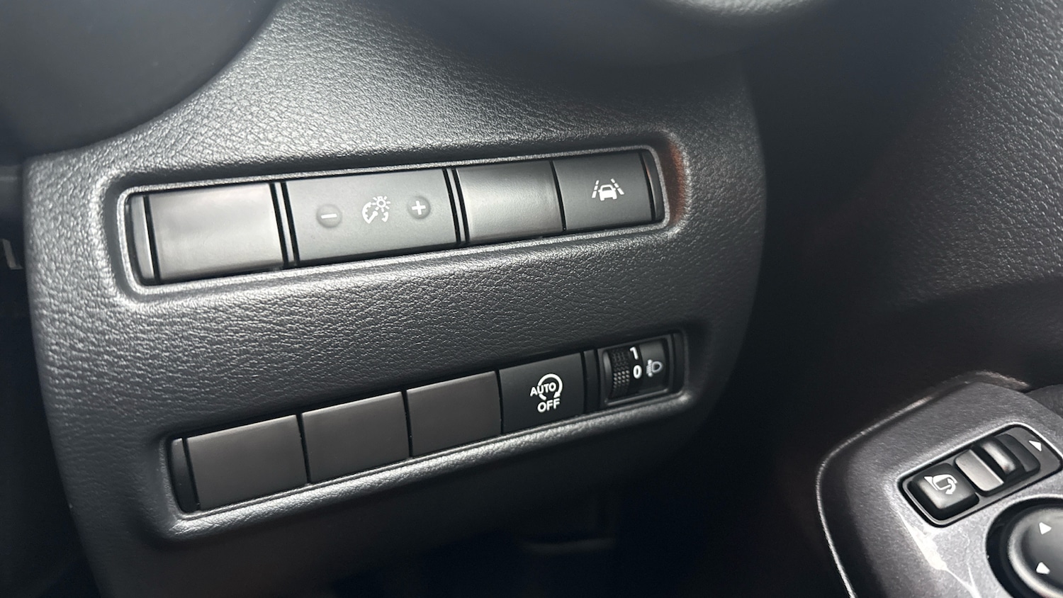 Used Nissan Juke 2023 for sale - 77228107: Photo 23