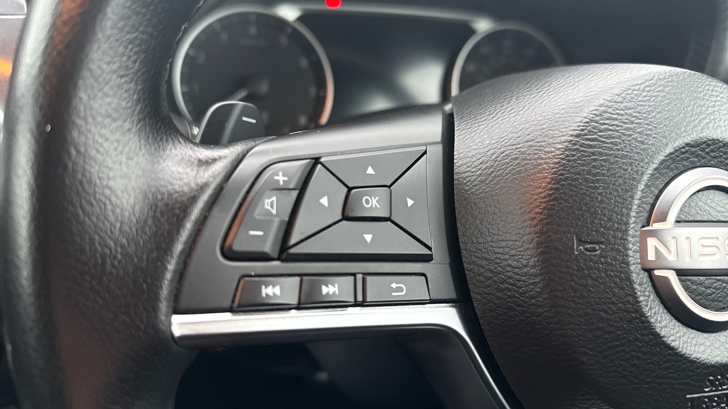 Used Nissan Juke 2023 for sale - 77228107: Photo 25