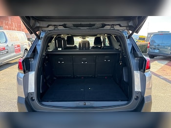 Used Peugeot 5008 2020 for sale - 77034256: Photo