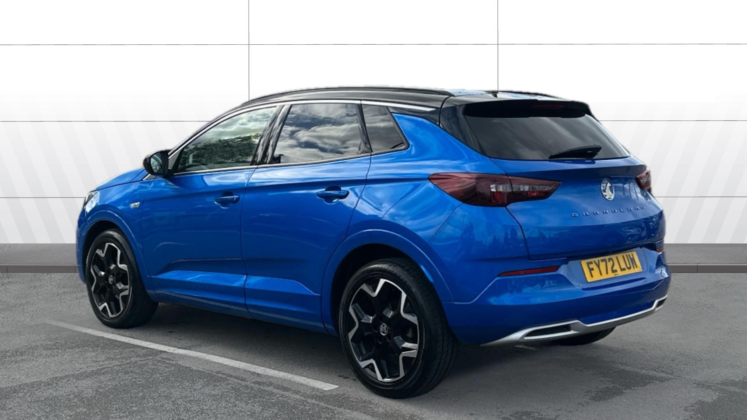 Used Vauxhall Grandland 2022 for sale - 76265914: Photo 2