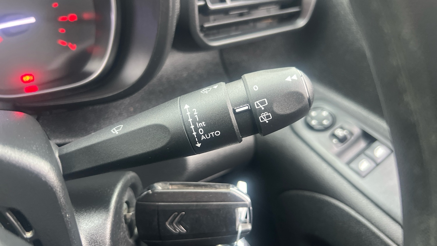 Used Citroen Berlingo 2024 for sale - 76450305: Photo 30